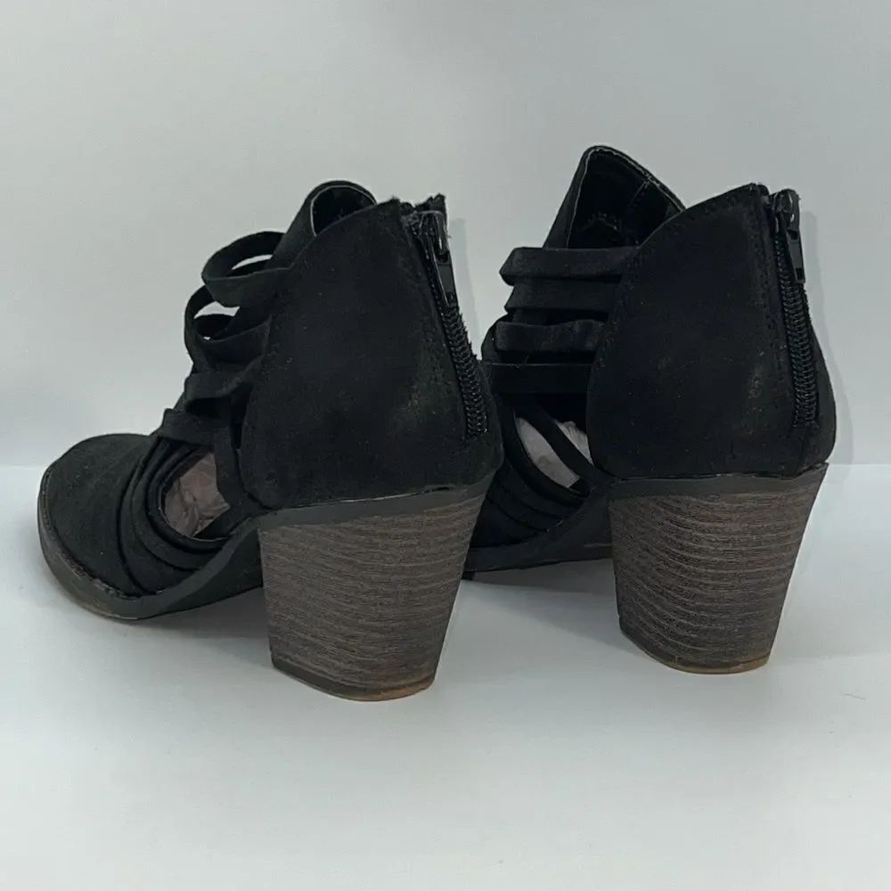 Super Cute Black High Heel Booties By Fergalicious. Size 7. - Picture 3 of 11